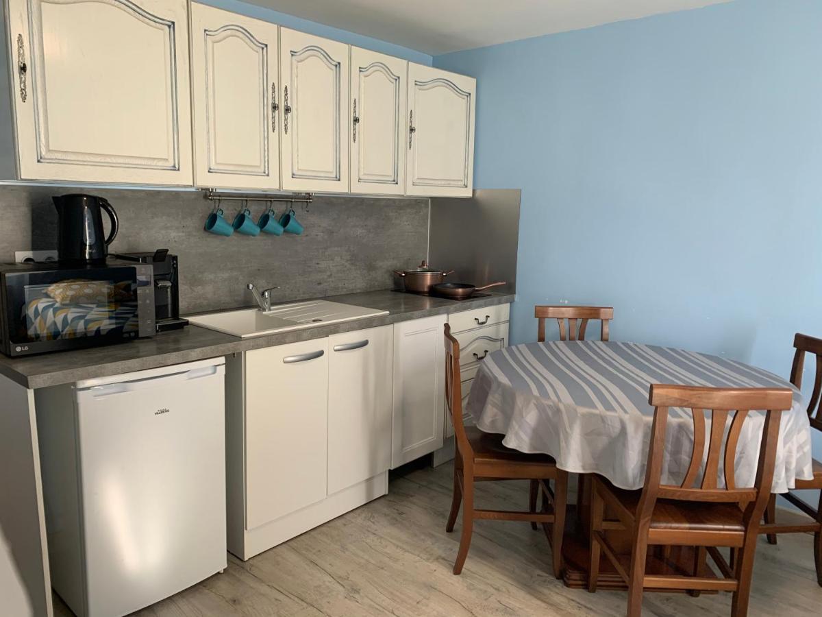 Apartmán Sublime Studio Au Coeur Historique De Fréjus Exteriér fotografie