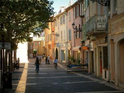 Apartmán Sublime Studio Au Coeur Historique De Fréjus Exteriér fotografie